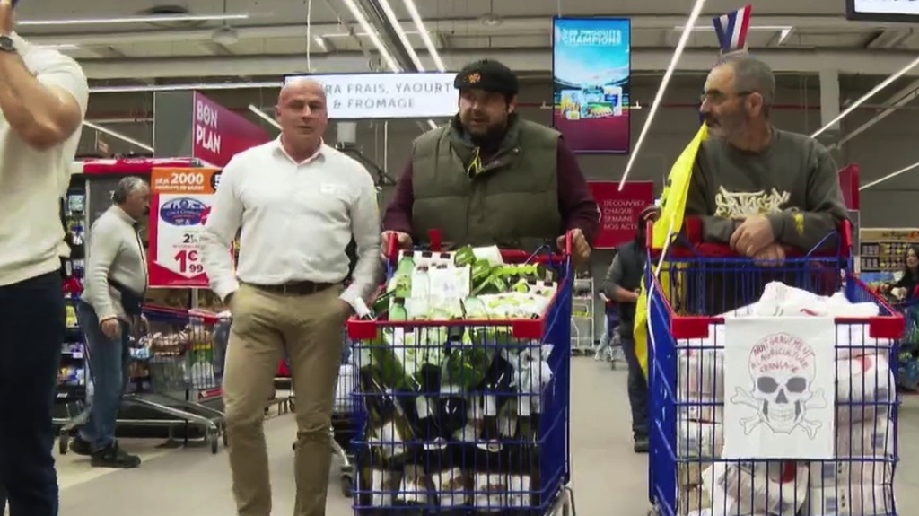 Colère des agriculteurs : les produits importés dans le viseur
Les agriculteurs se mobilisent à nouveau dans plusieurs départements, mardi 20 février, et les produits en provenance de l'étranger sont ciblés.