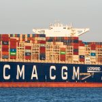 Fret maritime : des profits en chute libre pour l'armateur CMA-CGM, après les gains mirifiques de l’après-Covid
L’armateur français annonce de mauvais résultats pour 2023, le troisième transporteur maritime de fret au monde voit ses profits divisés par sept sur un an.