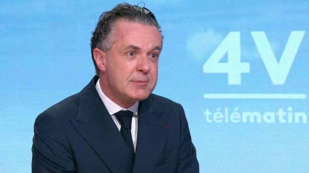 Colère des agriculteurs : le gouvernement a ouvert "62 chantiers", affirme Christophe Béchu
Christophe Béchu, ministre de la Transition écologique et de la Cohésion des territoires, était l'invité des "4 Vérités" sur France 2, jeudi.