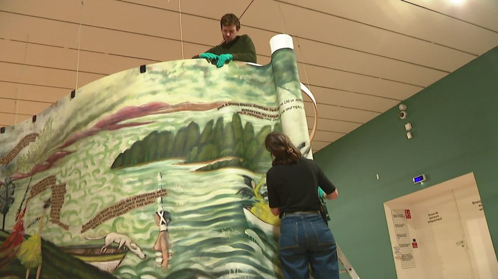 C'est du jamais-vu ! Dans les coulisses du Musée d'art contemporain de Lyon qui expose une toile de Sylvie Selig de 140 mètres de long
L'équipe technique du Musée d'art contemporain de Lyon relève un défi de taille : installer sur un étage entier une œuvre monumentale de Sylvie Selig. La toile de 140 mètres de long intitulée "River of No Return" n'a jamais été exposée jusqu'ici.