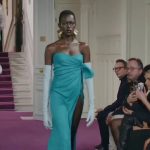 Vidéo
Mannequins recrutées dans les camps de réfugiés : la face cachée du conte de fées
Au Kenya, certaines adolescentes réfugiées du Sud-Soudan ont un rêve&nbsp: être repérées par les recruteurs que les agences de mannequins envoient jusque dans le camp de Kakuma, et défiler sur les podiums parisiens. Mais le rêve tourne parfois au cauchemar. "Envoyé spécial" raconte l'histoire de Nyabalang.