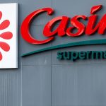 Le tribunal de commerce de Paris valide le plan de sauvegarde accéléré de Casino
Grâce à ce feu vert, Casino va pouvoir changer d'actionnaires comme prévu et évite la liquidation judiciaire.