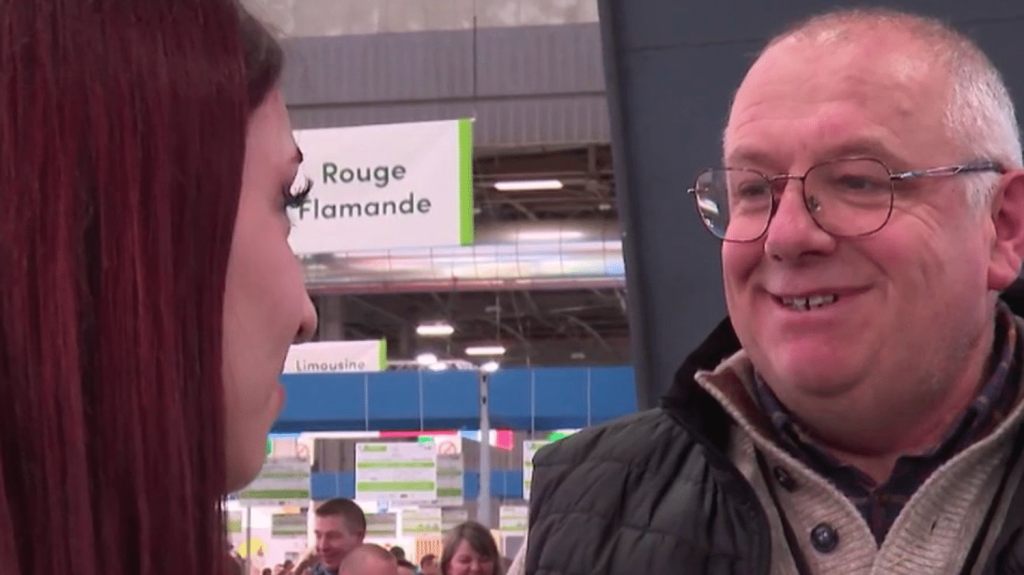 Salon de l’agriculture : les éleveurs et cultivateurs face aux questions des Français
Les Français ont profité du Salon de l’agriculture, dimanche 25 février, pour échanger dans les allées avec les éleveurs et cultivateurs.