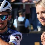 Cyclisme : "Inadmissible de s'attaquer à notre vie privée", Marion Rousse répond à Patrick Lefevere après ses attaques envers Julian Alaphilippe
La directrice du Tour de France féminin, et compagne du Français, a répondu au manager d'Alaphilippe, qu'il a une nouvelle fois taclé dans la presse belge, lundi.