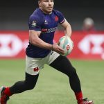 Vidéo
Rugby à 7 : Antoine Dupont et les Bleus battus en demies du Tournoi de Vancouver, les Françaises en finale
L'équipe de France masculine de rugby à 7 n'a rien pu faire face à la Nouvelle-Zélande, dimanche (28-26). De leur côté, les Françaises ont réussi l'exploit de sortir les favorites australiennes (21-19) pour rallier la finale.