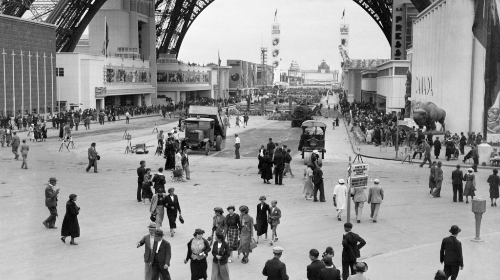 L'info de l'histoire : la tour Eiffel, notre monument national
L'actualité remise en perspective chaque samedi, grâce à l'historien Fabrice d'Almeida.