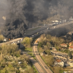 Un poids lourd accidenté déverse plus de 20 000 litres de produit inflammable près de Nancy
Une grande quantité d'acrylate de butyle stabilisé s'est déversée sur l'autoroute A31, en Meurthe-et-Moselle. "La consommation de l'eau du robinet ne fait donc l'objet d'aucune restriction", a précisé la préfecture.