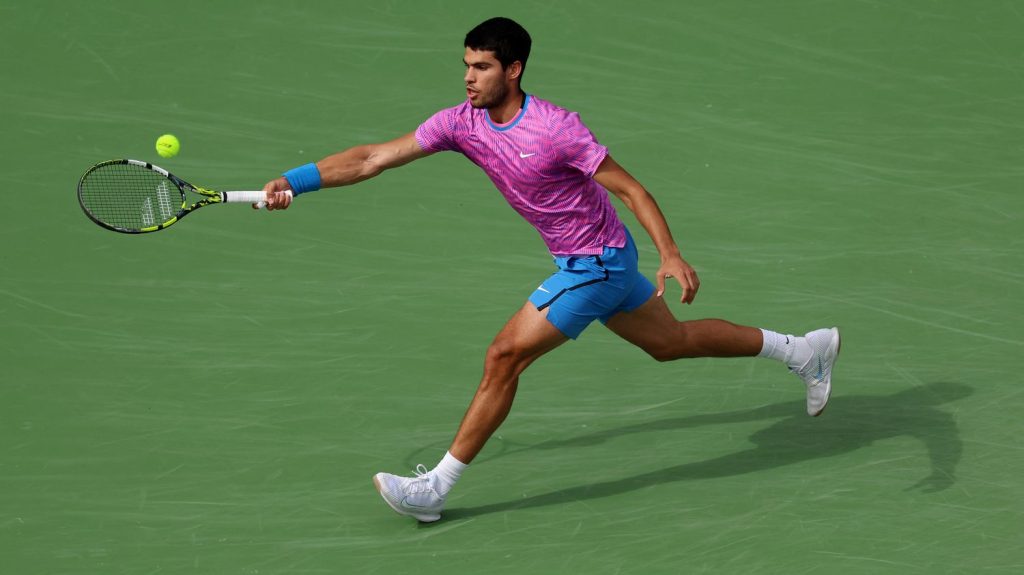 Indian Wells : Carlos Alcaraz écarte Daniil Medvedev et s'offre un second titre consécutif
L'Espagnol, déjà sacré en 2023 face au Russe, a doublé la mise dimanche, en finale du Masters 1000.