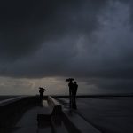 Météo : la vigilance orange pour "crues" est levée dans les Landes, l'Aveyron et la Lozère, 10 départements toujours en alerte
Sept personnes sont portées disparues : un homme en Ardèche et six dans le Gard, dont deux enfants.
