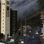 Alpes-Maritimes : la route qui mène aux stations Isola 2000 et Auron, coupée temporairement suite à un éboulement, a rouvert
La route métropolitaine, qui permet d'accéder à ces deux stations de ski, avait été fermée samedi matin.