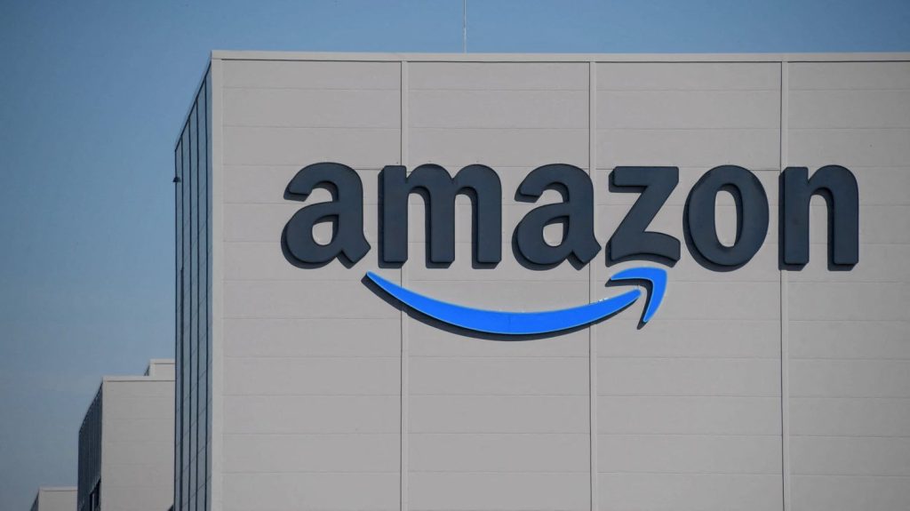 Amazon fait appel de sa condamnation par la Cnil pour surveillance "excessive" de ses salariés
Le gendarme français de la vie privée avait infligé à l'entreprise une amende de 32 millions d'euros, en janvier.