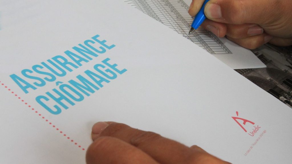 Les personnes au chômage "cherchent véritablement un emploi", témoigne une association qui les accompagne au quotidien
Après l'annonce d'une nouvelle réforme, Solidarités nouvelles face au chômage s'indigne de l'image qu'on donne de personnes déjà "culpabilisées" par leur situation. "Si ce n'était qu'une question d'indemnisation", les quelque 3,5 chômeurs non indemnisés "travailleraient !", pointe-t-elle.