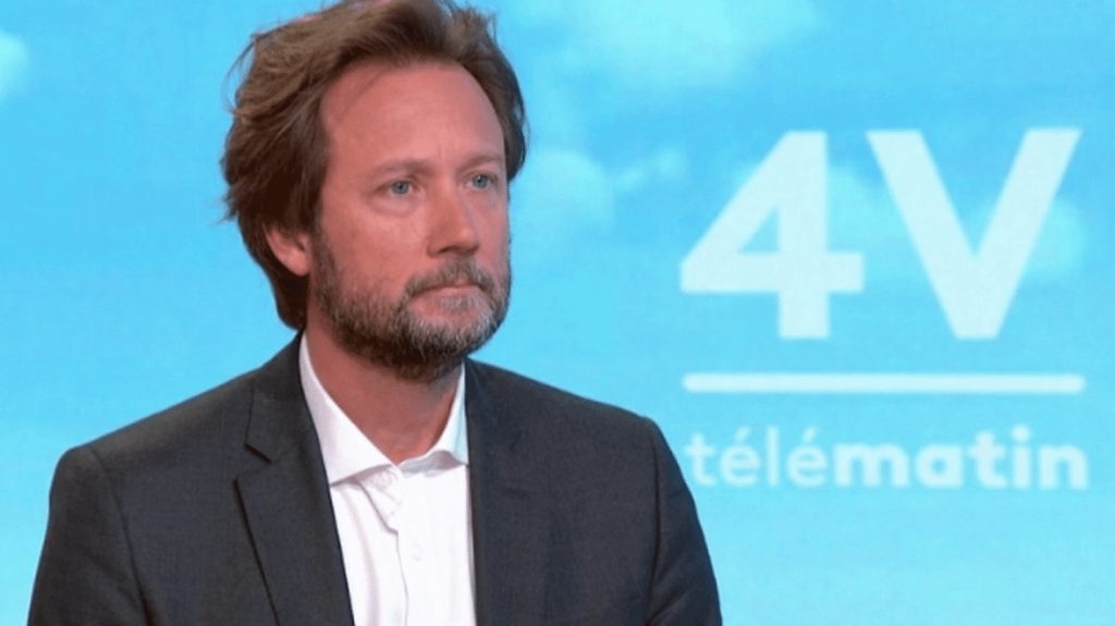 Emploi : "Beaucoup de gens ne vivent pas de leur travail aujourd'hui", déplore le député socialiste Boris Vallaud
Boris Vallaud, député Parti socialiste (PS) des Landes et président du groupe socialiste à l'Assemblée nationale, était l'invité des "4 Vérités" sur France 2, mercredi 27 mars.