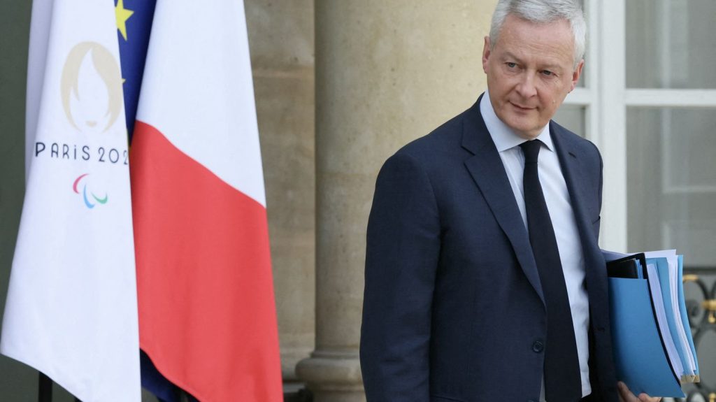 "Un mauvais génie plane au-dessus de cette négociation" : les partenaires sociaux en colère contre Bruno Le Maire sur l'assurance-chômage
Les leaders syndicaux et patronaux se sont réunis mercredi pour dénoncer l'attitude du gouvernement autour des négociations, en cours, sur l'assurance-chômage.