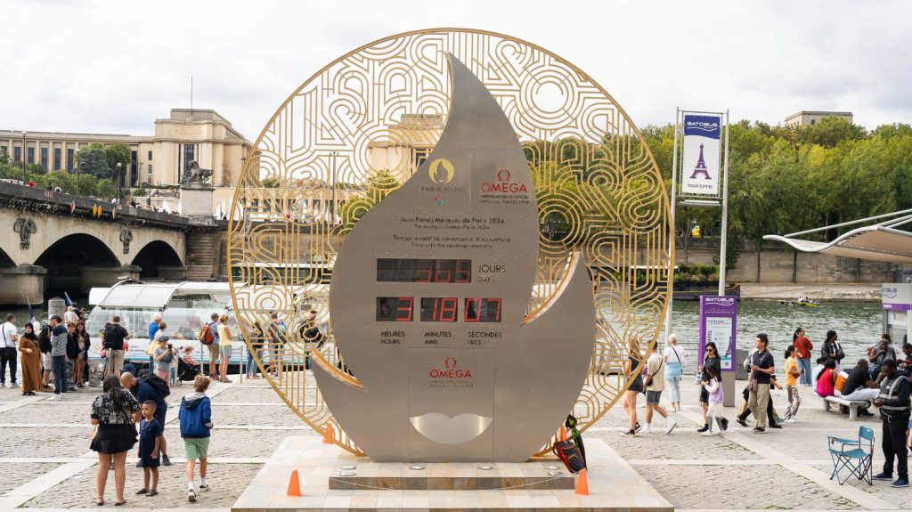 Paris 2024 : la mairie de Paris défend "le côté populaire" de la cérémonie d'ouverture des Jeux olympiques
La jauge est fixée à 326 000 spectateurs, dont 222 000 personnes qui seront invitées gratuitement, notamment par la mairie de Paris.