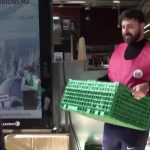 Restos du Cœur : coup d’envoi de la collecte annuelle dans les supermarchés
80 000 bénévoles des Restos du Cœur devraient être mobilisés en France ce week-end du 2 et 3 mars pour la collecte de l’association.