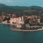 Village préféré des Français 2024 : Collioure dans la course au titre
Collioure, dans les Pyrénées-Orientales, fait partie des 14 communes sélectionnées pour devenir le village préféré des Français. Dans ce petit village au patrimoine architectural composé d'une dizaine de monuments classés, on attend le verdict, qui sera délivré le 8 mars prochain.