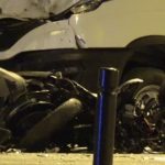 Seine-Saint-Denis : un jeune perd la vie après une collision avec une voiture de police
Une collision mortelle entre un jeune en scooter et une voiture de police à l'issue d'une course-poursuite a eu lieu à Aubervilliers, en Seine-Saint-Denis, mercredi 13 mars. Le conducteur, un garçon de 18 ans, est décédé.