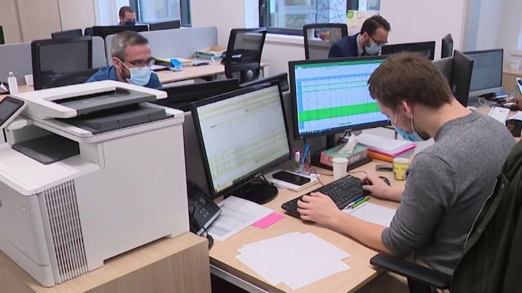 Travail : des congés payés même en étant en arrêt maladie
Dans quelques jours, un texte ayant pour but de permettre aux Français d’obtenir des congés payés en étant arrêtés va être examiné à l’Assemblée nationale.