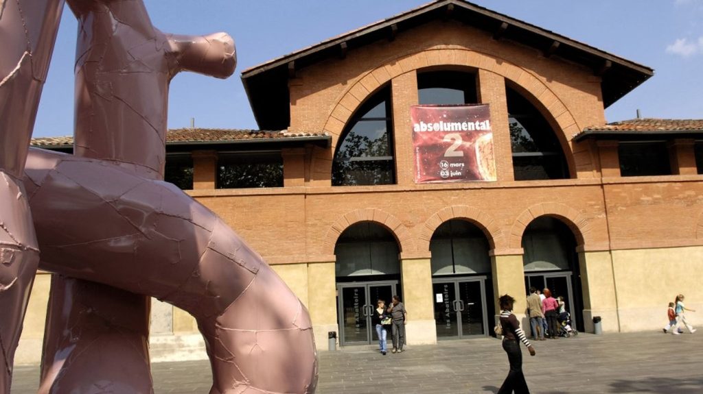 Patrimoine : alerte contre l'impact "dévastateur" du dérèglement du climat sur les œuvres d'art
Certains musées recourent à des techniques de conservation préventive et tentent de réguler les températures autour des œuvres afin de les protéger.