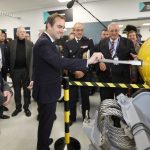 Près de Toulon, une entreprise française produit des drones qui permettent de déminer automatiquement en mer
Le système Toolbox, constitué d'un drone de surface qui commande des drones sous-marin de détection et de destruction, permet de déminer automatiquement des zones de combat sous-marines.
