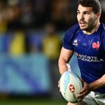 Rugby à 7 : les Bleus vainqueurs à Los Angeles, un effet Dupont déjà palpable
L'arrivée du quinziste au sein de l'équipe de France de rugby à 7 a mené le collectif à deux podiums en autant de tournois, dont un sacre qui a mis fin à 19 ans de privation chez les Bleus. Si le néophyte s'en défend, c'est tout sauf un hasard.