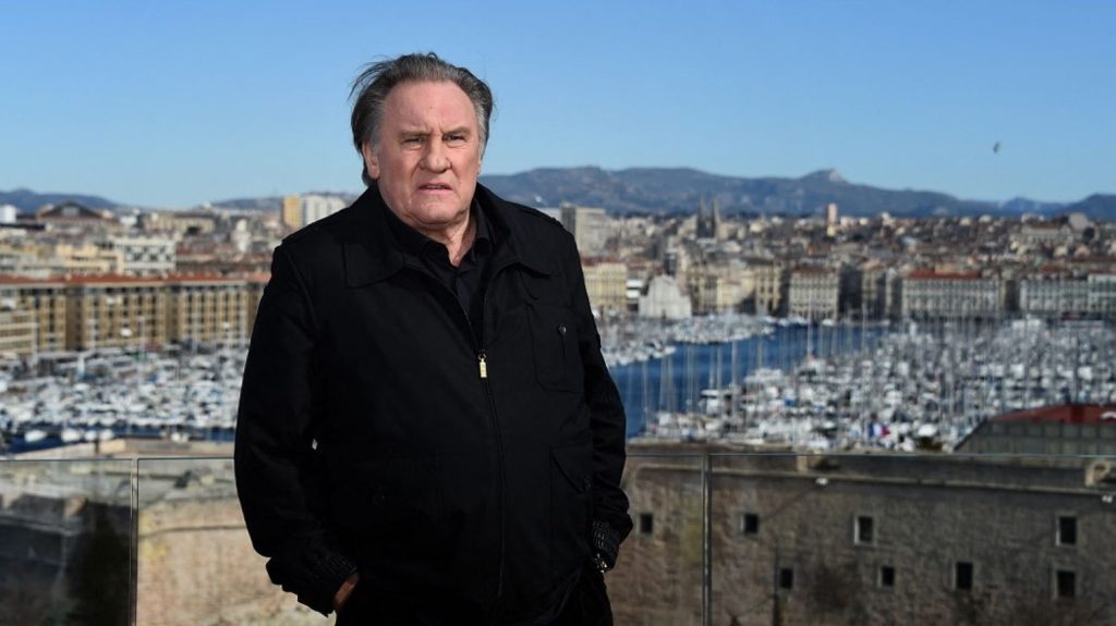Gérard Depardieu visé par une nouvelle enquête pour agression sexuelle, annonce le parquet de Paris
Cette enquête a été ouverte à la suite d'une plainte déposée par une décoratrice sur le film "Les Volets verts", selon le parquet.