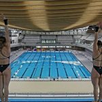 Reportage
"C’est de loin la meilleure piscine de France !" : dans les coulisses des premiers entraînements de l'équipe de France de plongeon au Centre aquatique olympique
Avant Paris 2024, l’équipe de France de plongeon est la première à découvrir le Centre Aquatique Olympique (CAO) de Saint-Denis. Pendant tout le mois de mars, les Bleus peuvent s’entraîner dans cette piscine flambant neuve qui sera inaugurée début avril.