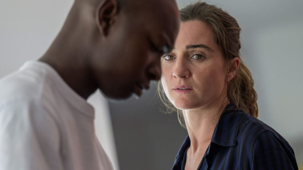 "La Fièvre" : la nouvelle radiographie de la France par Eric Benzekri, l'auteur de "Baron noir"
Demain lundi 18 mars, l'auteur de "Baron noir", Eric Benzekri, propose sa nouvelle série sur Canal + : "La Fièvre", avec Benjamin Biolay et Nina Meurisse.