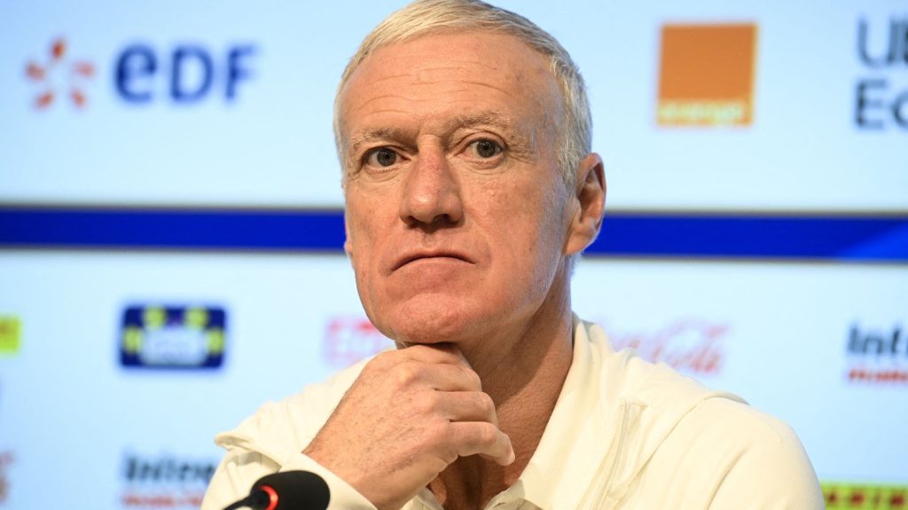 Liste de Didier Deschamps : Mbappé aux Jeux, suspension de Pogba, retour de Diaby... Revivez la conférence de presse du sélectionneur
A trois mois de l'Euro en Allemagne (du 14 juin au 14 juillet), le sélectionneur de l'équipe de France dévoile sa liste pour les deux matchs de préparation, jeudi.