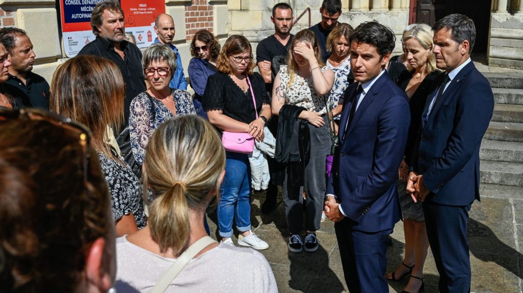 Mort d'un principal de collège à Lisieux : la famille de Stéphane Vitel écrit à Gabriel Attal pour relancer l'enquête
Le principal avait été retrouvé mort par sa famille à l'intérieur du collège Pierre-Simon de Laplace de Lisieux (Calvados) où il travaillait, le 11 août dernier.