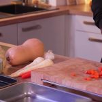 Réseaux sociaux : Gastronogeek, le chef qui reproduit les recettes de plusieurs films cultes
Passionné de cinéma et de littérature, Thibaud Villanova alias Gastronogeek, décortique ses scènes préférées sur les réseaux sociaux afin d'en tirer les recettes mythiques.