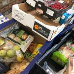 Reportage
"Les industriels gèrent de mieux en mieux leurs stocks" : quand la lutte contre le gaspillage alimentaire pénalise les associations
La lutte contre le gaspillage alimentaire dans les grandes surfaces progresse au détriment, parfois, de l'aide alimentaire. Les associations voient leurs collectes alimentaires diminuer.