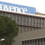 La Provence : le quotidien régional en grève après la mise à pied de son directeur
Les journalistes du quotidien La Provence ont voté une grève illimitée. Ils protestent au sujet de la mise à pied de leur directeur après la publication d’une "Une" du journal qui égratignait Emmanuel Macron.