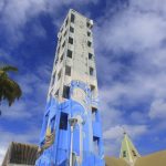 Guadeloupe : 80 000 personnes toujours privées d'eau après des "actes de malveillance"
Des actes de malveillance ont privé d'eau des milliers d'usagers et perturbé des établissements de santé. Plus de 130 palettes d'eau ont pu être distribuées.