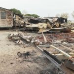 Pyrénées-Orientales : des caravanes et mobile homes ravagés par les flammes
Près de Perpignan, dans les Pyrénées-Orientales, un incendie s'est déclaré dans la soirée du mercredi 20 mars. Une centaine de caravanes et une vingtaine de mobile homes ont été détruits et une quarantaine d'habitants ont été mis en sécurité.