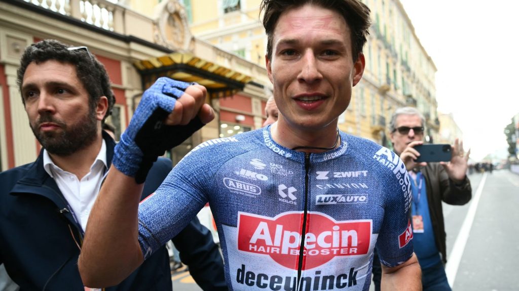 Milan-San Remo 2024 : Jasper Philipsen décroche au sprint son premier Monument
Le premier Monument de la saison, Milan-San Remo, est revenu samedi à Jasper Philipsen, vainqueur pour la première fois en Italie. Michael Matthews et Tadej Pogacar complètent le podium.