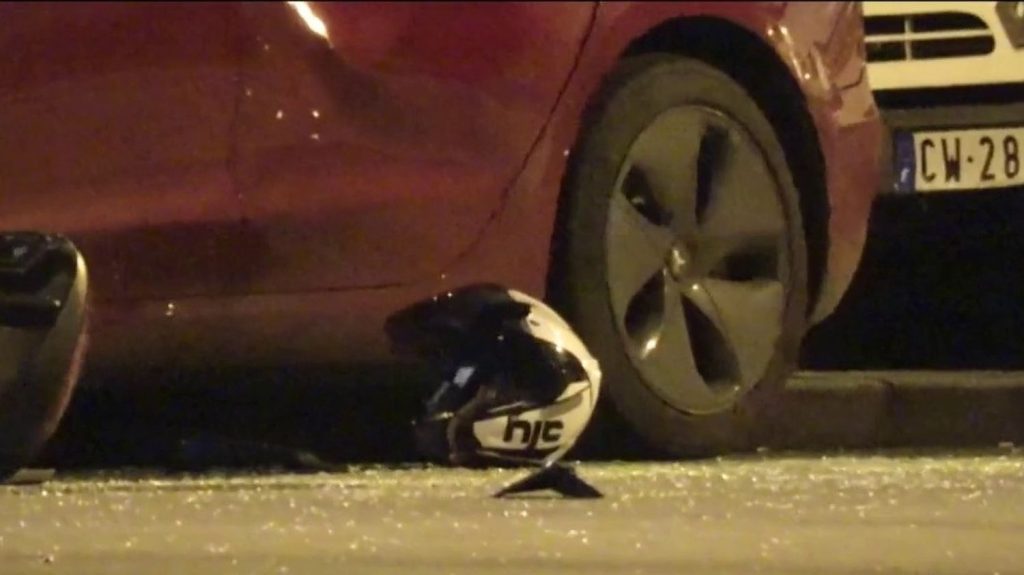 Mort du jeune Wanys : une marche blanche sous tension à Aubervilliers
Jeudi 21 mars, des habitants d'Aubervilliers, en Seine-Saint-Denis, organisent une marche blanche pour rendre hommage au jeune Wanys, tué dans une collision avec la police la semaine dernière.