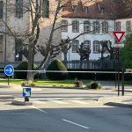 Menaces d'attentat dans les établissements scolaires : les académies de Reims, Nancy-Metz et de Strasbourg touchées lundi
Plusieurs dizaines de collèges et lycées de l'est de la France ont été visés ce lundi par des messages malveillants sur leurs espaces numériques de travail.