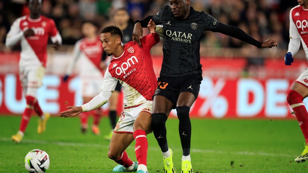 Monaco-PSG : les Parisiens accrochés sur le Rocher à quatre jours du match retour de Ligue des champions
Monaco a tenu tête au Paris Saint-Germain, vendredi soir, dans un match animé où chaque équipe aura eu sa période.
