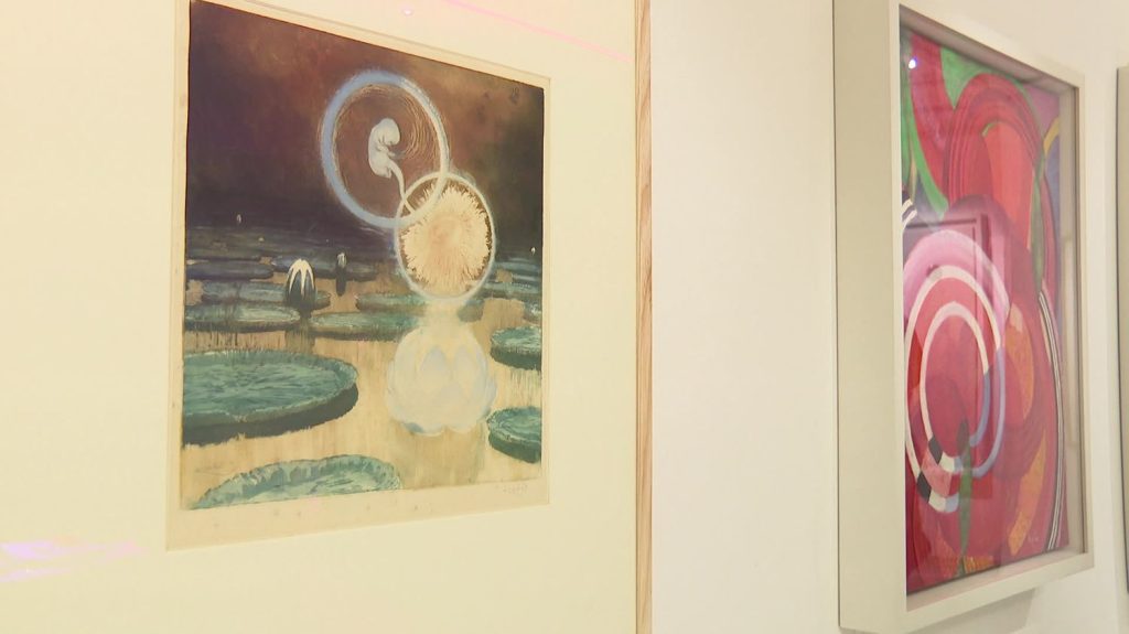 Le MuMo, musée mobile du Centre Pompidou, poursuit sa tournée dans l’Essonne
De retour sur les routes de France depuis février avec une nouvelle exposition baptisée "Êtres vivants", le musée itinérant du Centre Pompidou fait halte dans trois communes de l’Essonne.