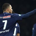 Vidéo
Coupe de France : le résumé de la victoire du PSG en quarts de finale face à Nice
Le club de la capitale s'est imposé à domicile contre les Aiglons, mercredi, poursuivant ainsi son parcours dans une compétition qu'il n'a plus remportée depuis 2021.