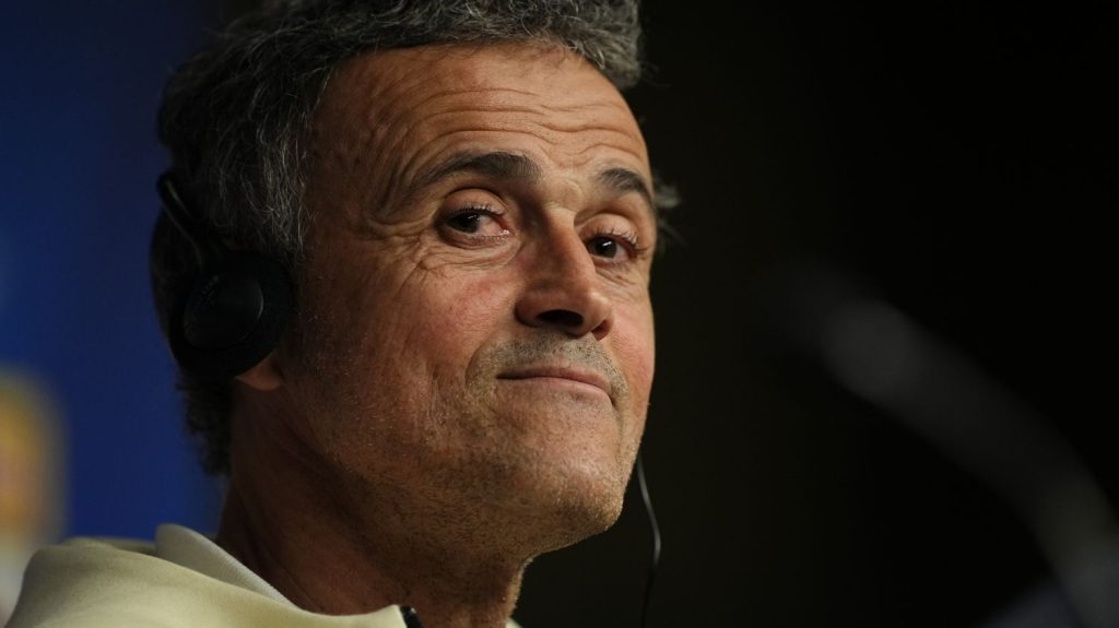 Ligue des champions : le PSG est-il sur la bonne voie pour trouver de la sérénité sur la scène européenne ?
Depuis l'arrivée de Luis Enrique sur le banc, le club de la capitale a revu ses ambitions. En baissant les attentes, il a peut-être réussi à remettre le PSG sur les bons rails.