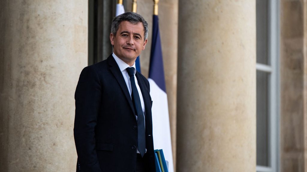 Paris 2024 : 715 personnes écartées pour de potentiels risques, dont 10 fichées S, annonce Gérald Darmanin
Depuis des mois, des enquêteurs-analystes épluchent en toute discrétion les centaines de milliers de demandes d'accréditation aux Jeux olympiques et paralympiques.