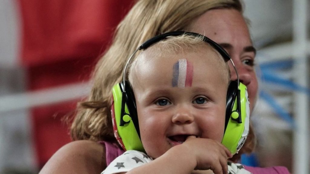 Vrai ou faux
Paris 2024 : les bébés devront-ils payer leurs billets pour assister aux Jeux ?
Pour les Jeux olympiques de Paris 2024, même les bébés devront disposer d'un billet plein tarif pour assister aux épreuves avec leurs parents. Vrai ou faux ?