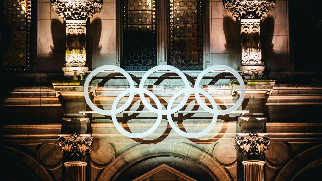 Paris 2024 : en cette année olympique, les arts racontent le sport de l'Antiquité à nos jours
À l'occasion des Jeux olympiques et paralympiques de Paris 2024, une programmation culturelle éclectique sera proposée aux Français et visiteurs du monde entier.