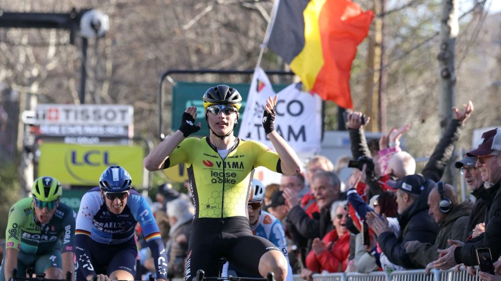 Paris-Nice 2024 : Olav Kooij s'impose au sprint sur la cinquième étape, Luke Plapp garde le maillot jaune
Le sprinteur néerlandais a battu ses concurrents pour la seconde fois sur ce Paris-Nice lors de l'arrivée à Sisteron, jeudi.