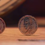 Monnaie : Simone Veil, Marie Curie et Joséphine Baker seront les nouveaux visages des pièces
Les pièces de 10, 20 et 50 centimes d'euros vont changer de visage. Trois femmes historiques, Joséphine Baker, Simone Veil et Marie Curie, ont été choisies pour orner leurs faces.