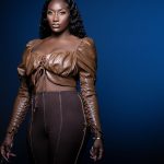 Aya Nakamura aux JO : de la rumeur sur sa présence aux Jeux à l'ouverture d'une enquête pour racisme, on vous résume la polémique
La chanteuse de 28 ans, sacrée artiste féminine aux dernières Victoires de la musique, est stigmatisée par l'extrême droite et fait l'objet de nombreuses attaques racistes depuis l'annonce de sa possible participation à la cérémonie d'ouverture.