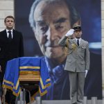 Infographie
Hommage national à Philippe de Gaulle : quels sont les présidents de la République qui ont initié le plus de cérémonies en mémoire de personnalités ?
Emmanuel Macron préside mercredi l'hommage rendu à l'amiral et fils de Charles de Gaulle. C'est la 26e fois qu'il organise ce type d'événement depuis 2017.